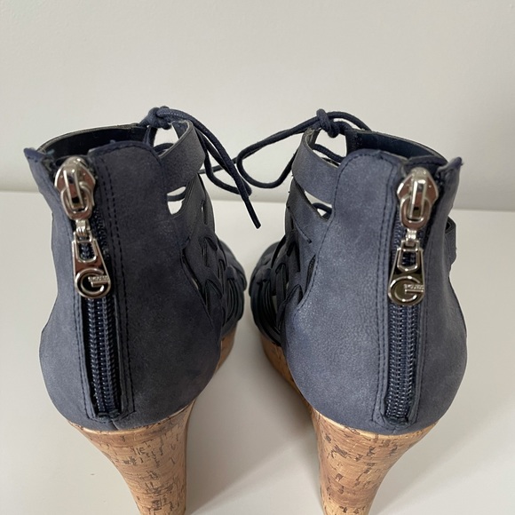 Guess wedge - Picture 5 of 5